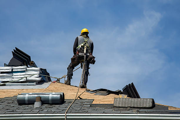 Professional Gutter Installation technician working in Winslow, IN